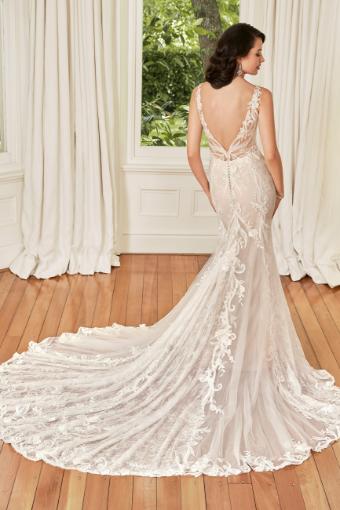 Luxe Lace Wedding Gown with Dramatic Train Yasmine
