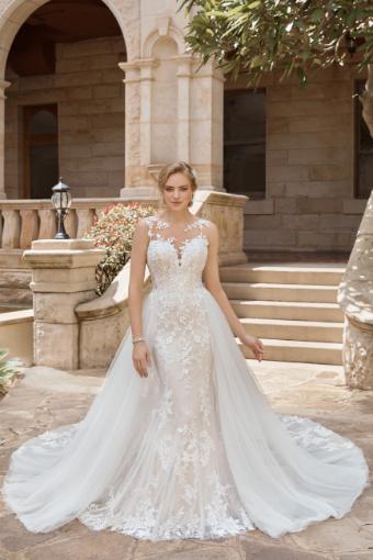 Glamorous Lace Low Back Wedding Dress Odessa