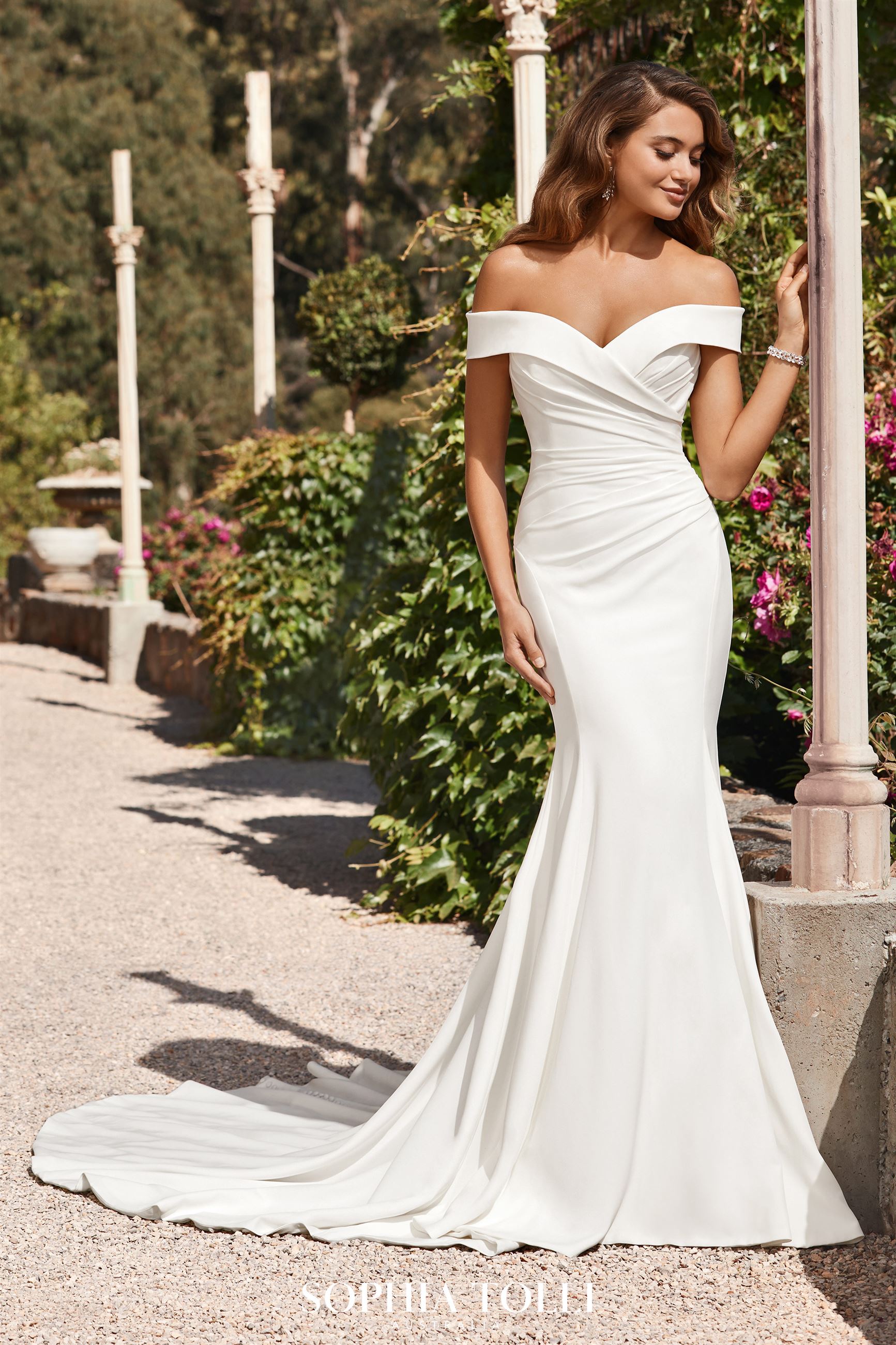 Simple and Glamorous Crepe Wedding Gown