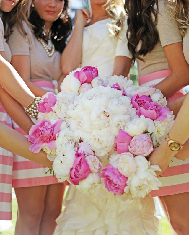 13 photos to take with your bridesmaids we ♥ this! moncheribridals.com