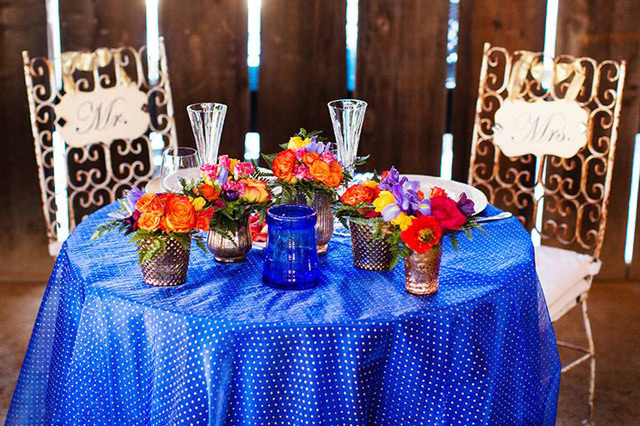 21 Sweetheart Table Ideas for Weddings ~ we ♥ this! moncheribridals.com