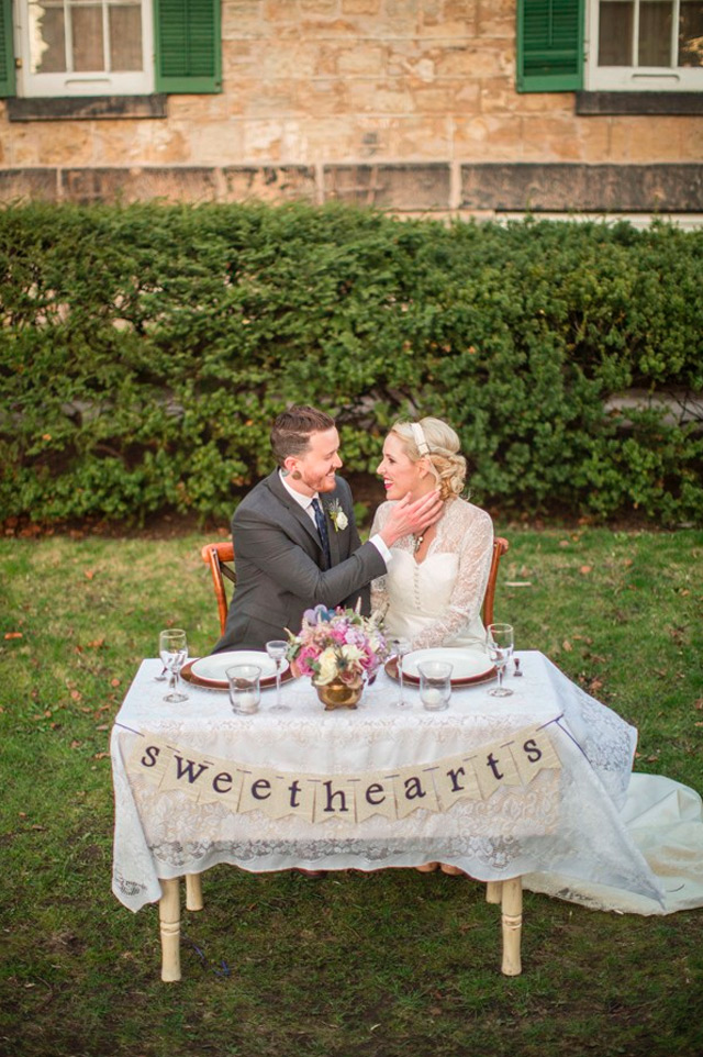 21 Sweetheart Table Ideas for Weddings ~ we ♥ this! moncheribridals.com