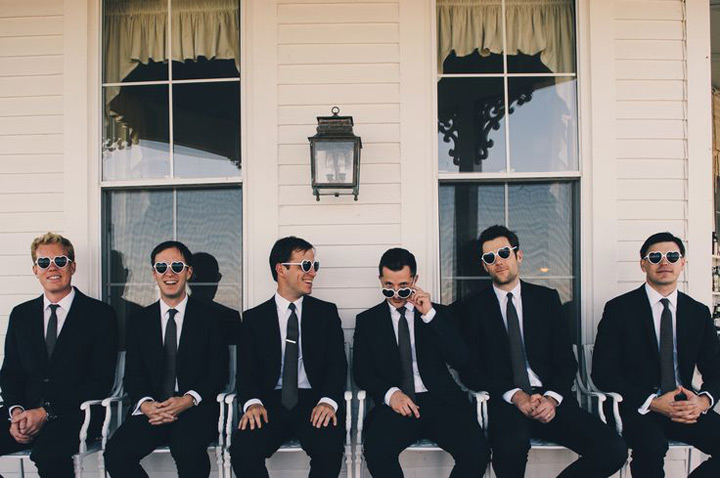 27 Awesome Groomsmen Photos ~ we ♥ this! moncheribridals.com