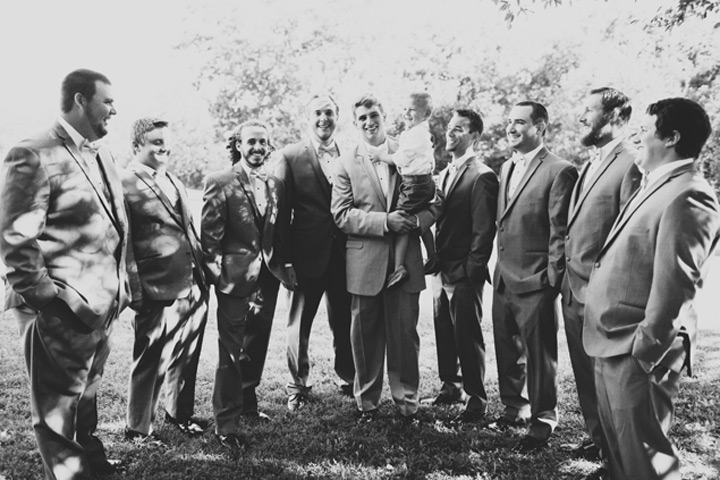 27 Awesome Groomsmen Photos ~ we ♥ this! moncheribridals.com