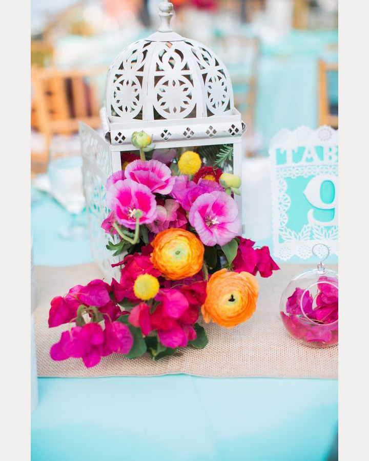 30 Gorgeous Ideas For Decorating With Lanterns At Weddings ~ we ❤ this! moncheribridals.com