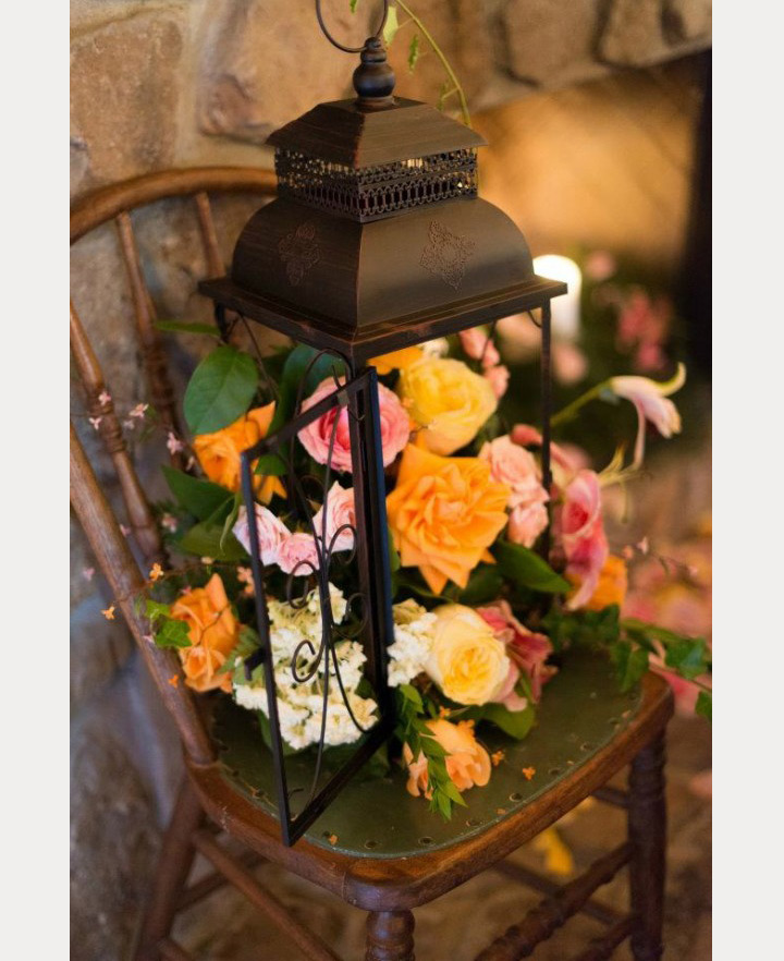 30 Gorgeous Ideas For Decorating With Lanterns At Weddings ~ we ❤ this! moncheribridals.com