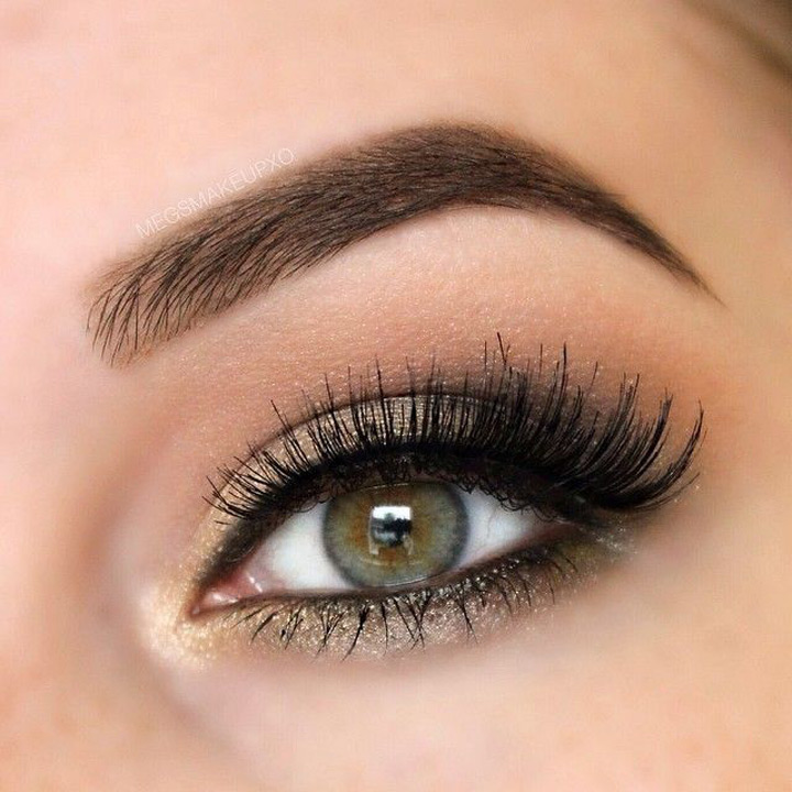 Gold smokey eye ~ we ❤ this! moncheribridals.com