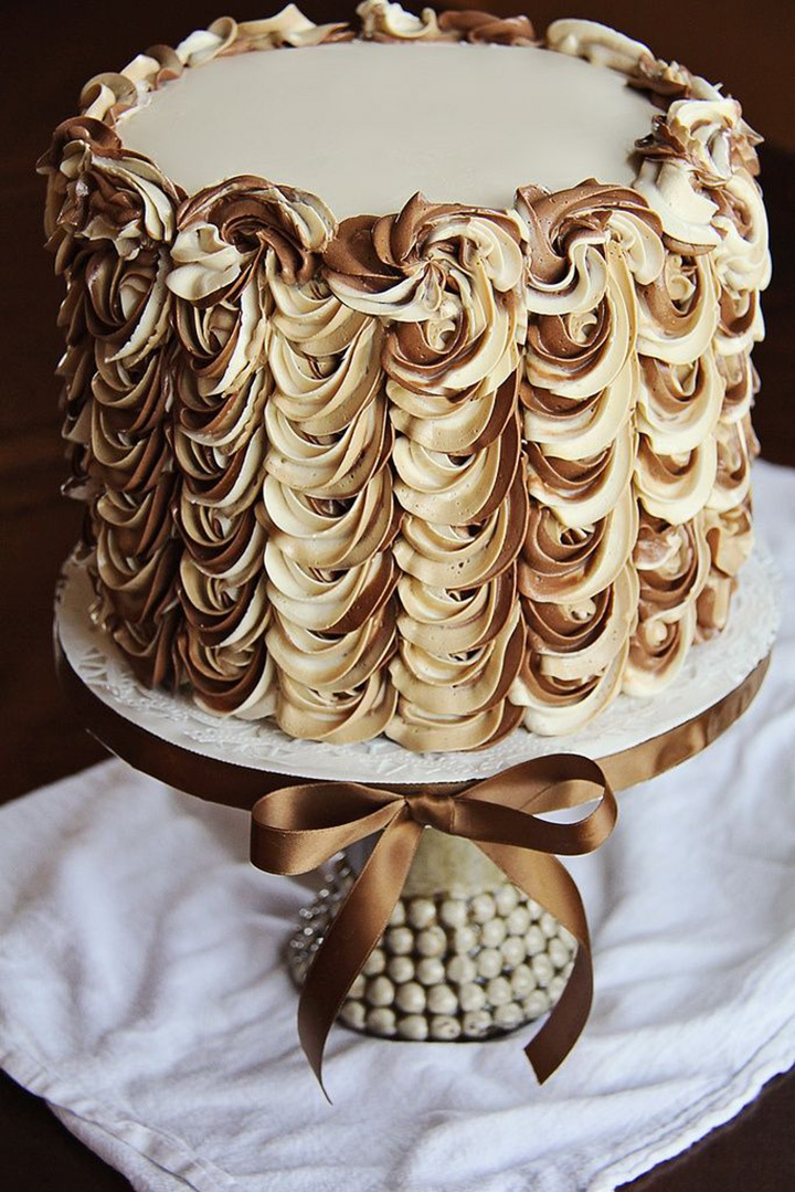  ~ we ❤ this! moncheribridals.com
