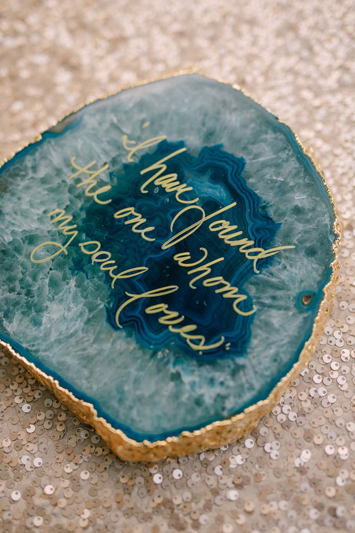 agate wedding decor