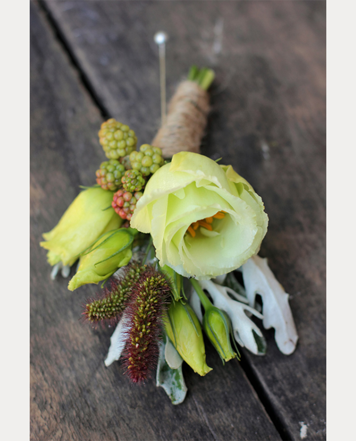 Over 40 Fabulous Boutonnières You're Gonna Love! ~ we ❤ this! moncheribridals.com