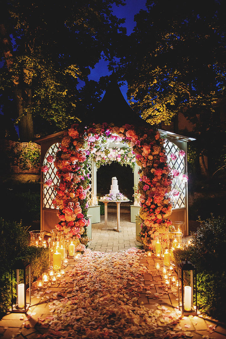 More Fabulous Wedding Cake Displays 