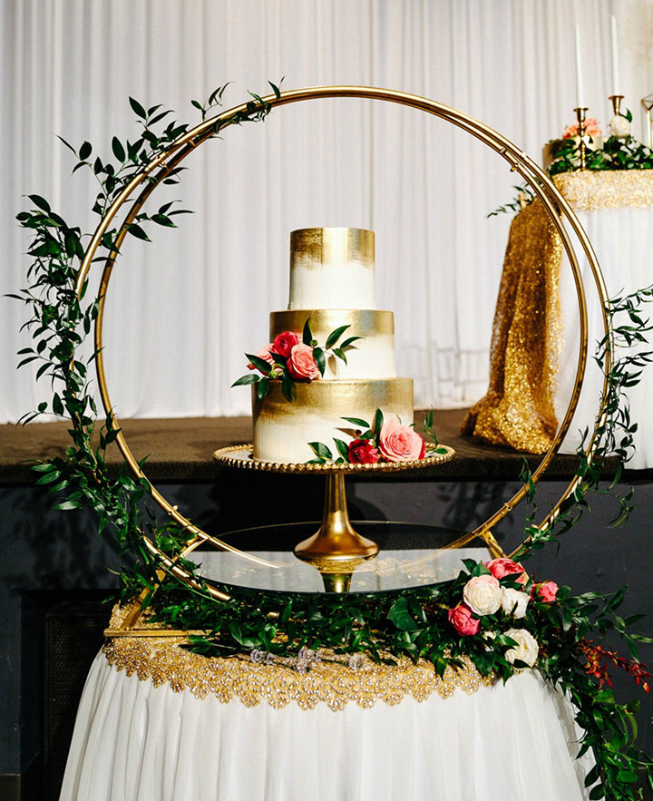 More Fabulous Wedding Cake Displays 