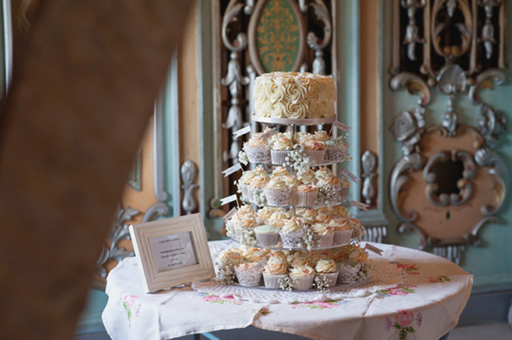 Cupcake Wedding Cakes Desktop Image