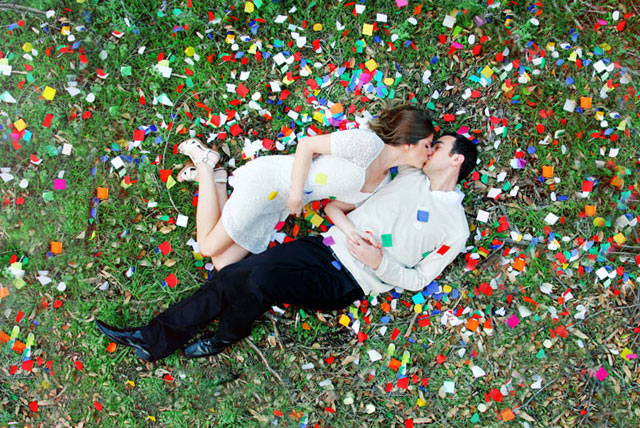 18 Poses For Your Engagement Photos Desktop Image