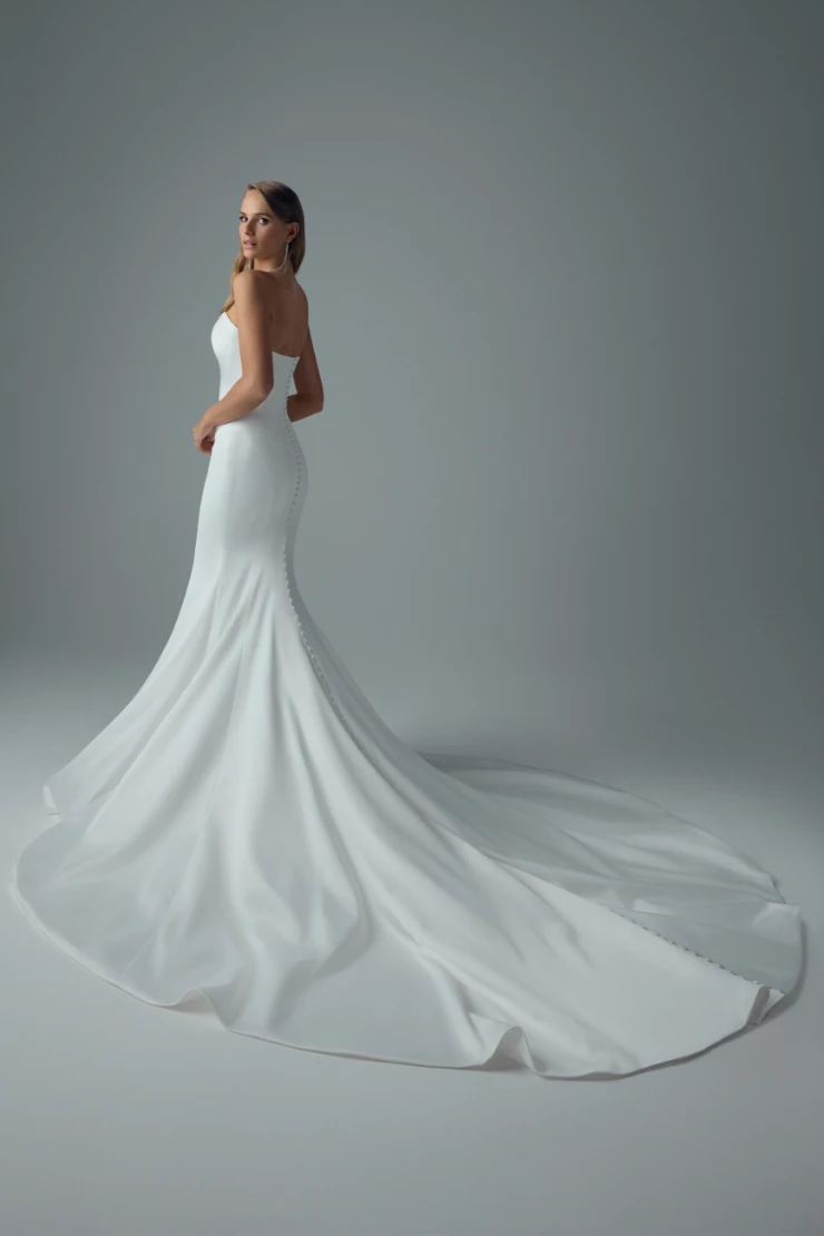 Minimalist Wedding Dress with Scoop Neckline Athena #6 Ivory picture
