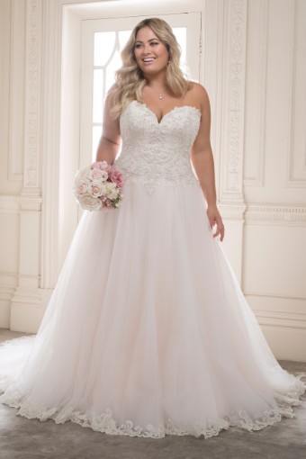 Beauteous Bridal Gown with Hand-Beaded Lace Morganite $4 thumbnail