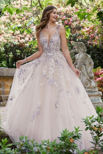 Show-Stopping Wedding Gown Fit For Royalty Tanzanite $3 thumbnail