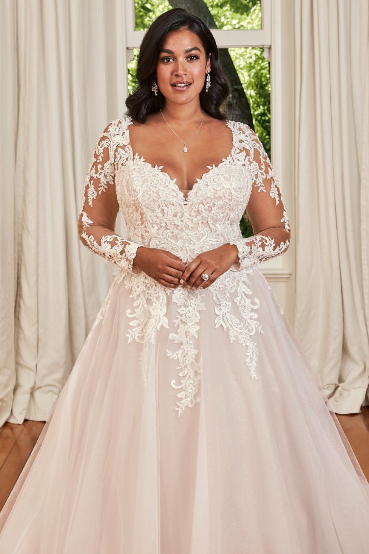 Plus Size Long Sleeve Wedding Ball Gown Dresses V neck Lace Bride Bridal Gowns 