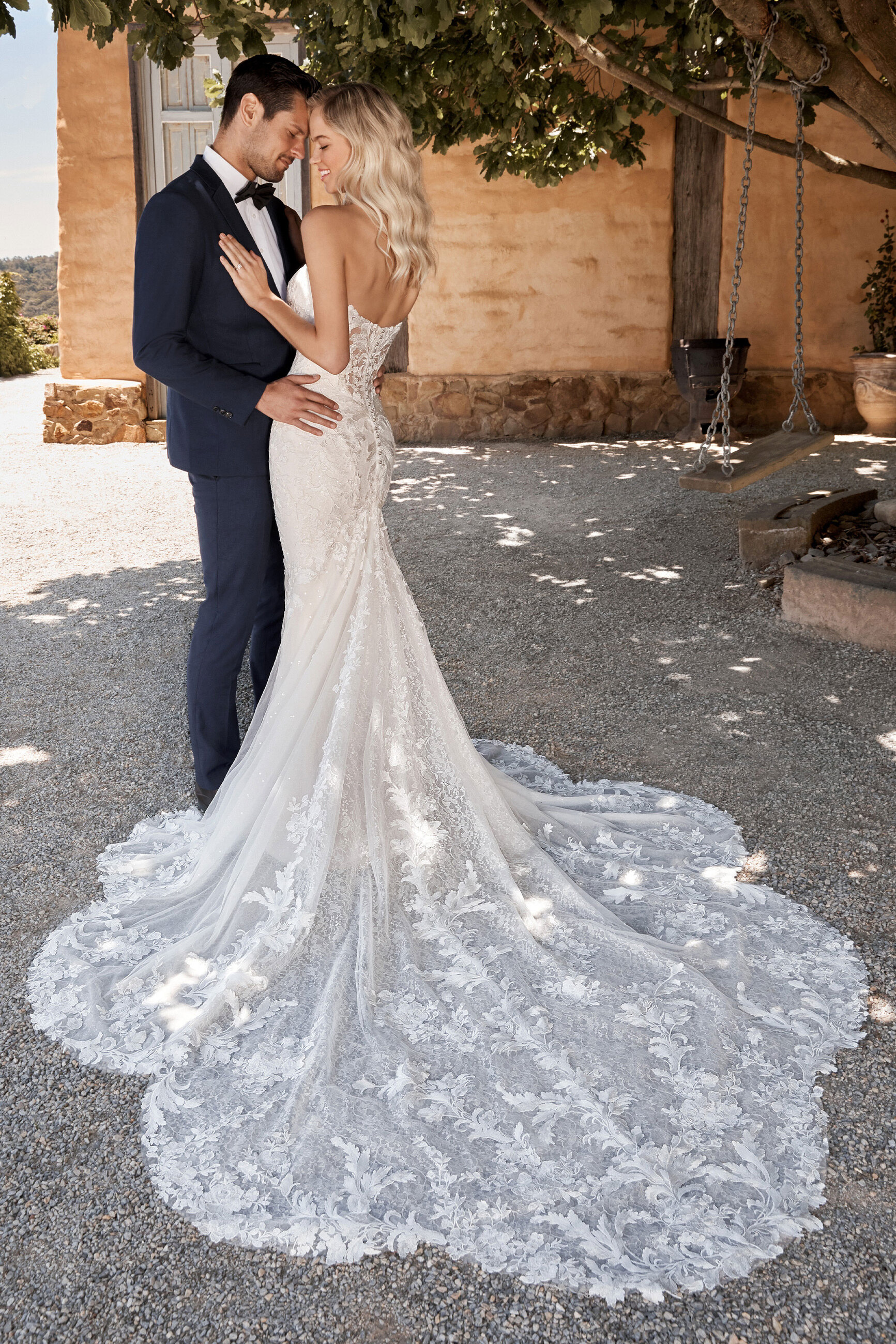lace wedding dress tight