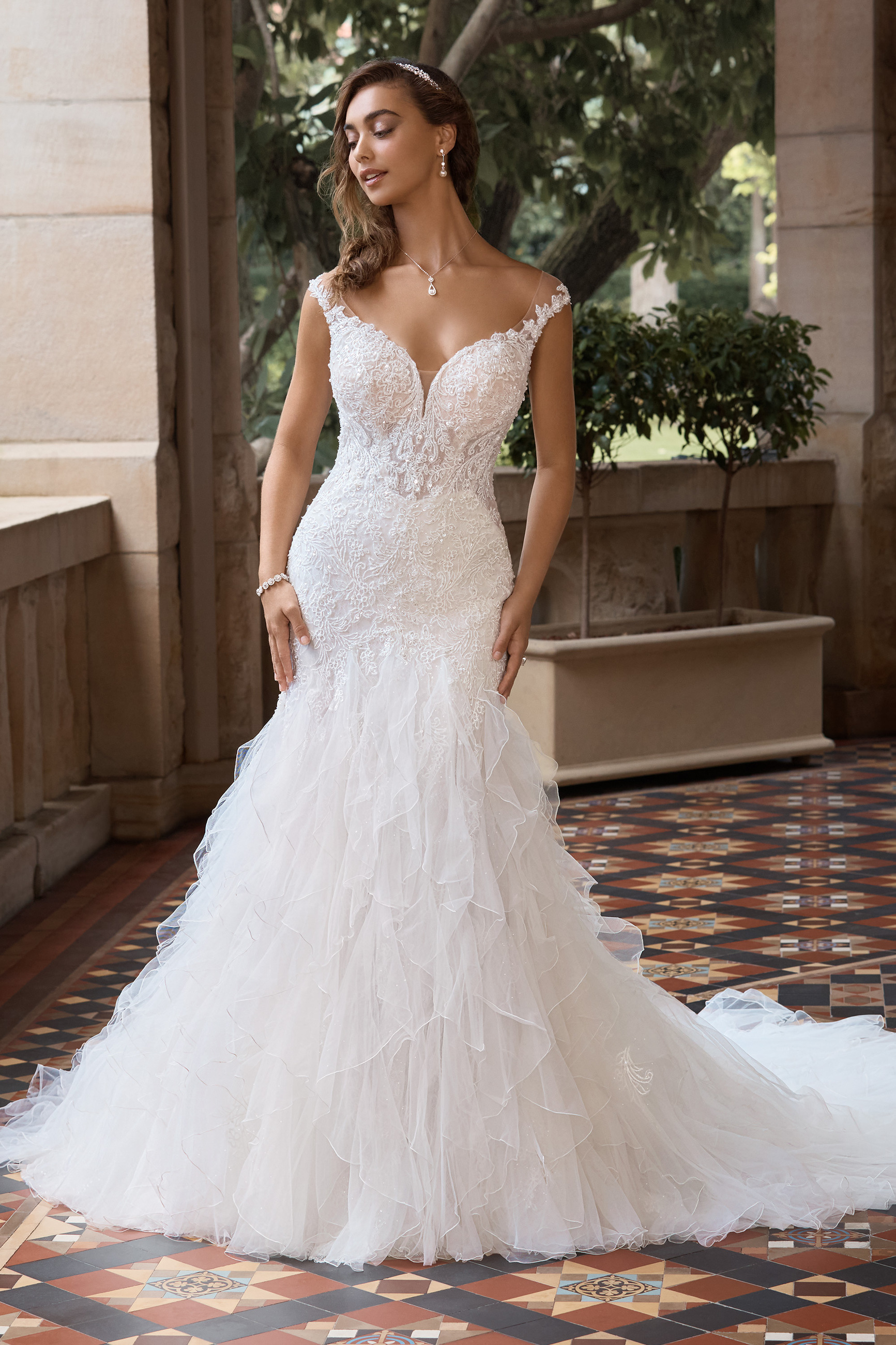 Melisa Sweetheart Neckline Strapless Beading Lace Mermaid Wedding Dress with Train Satin Bridal Ball Gowns